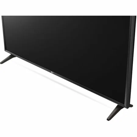 Телевизор 32" LG 32LQ570B6LA (HD 1366x768, Smart TV) черный