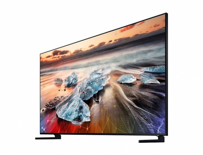 Телевизор QLED Samsung QE82Q900RBU
