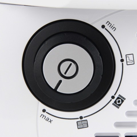 Пылесос с контейнером для пыли Bosch BGS11703